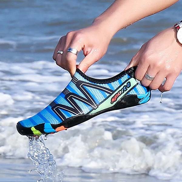 AQUA shoes- Waterproof beach and swimming pool wear