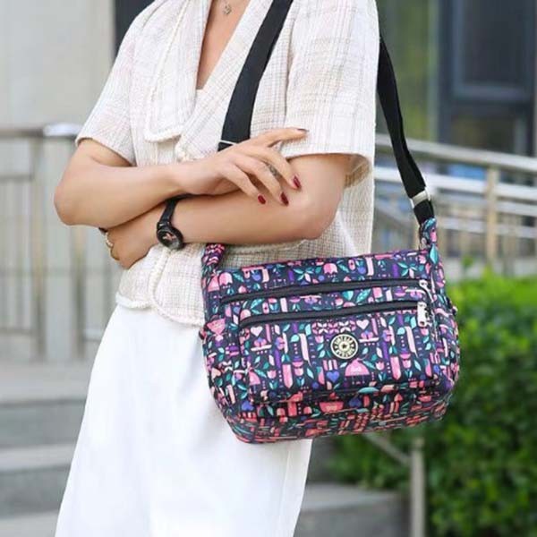 Woman’s Shoulder Sling Carry Bag